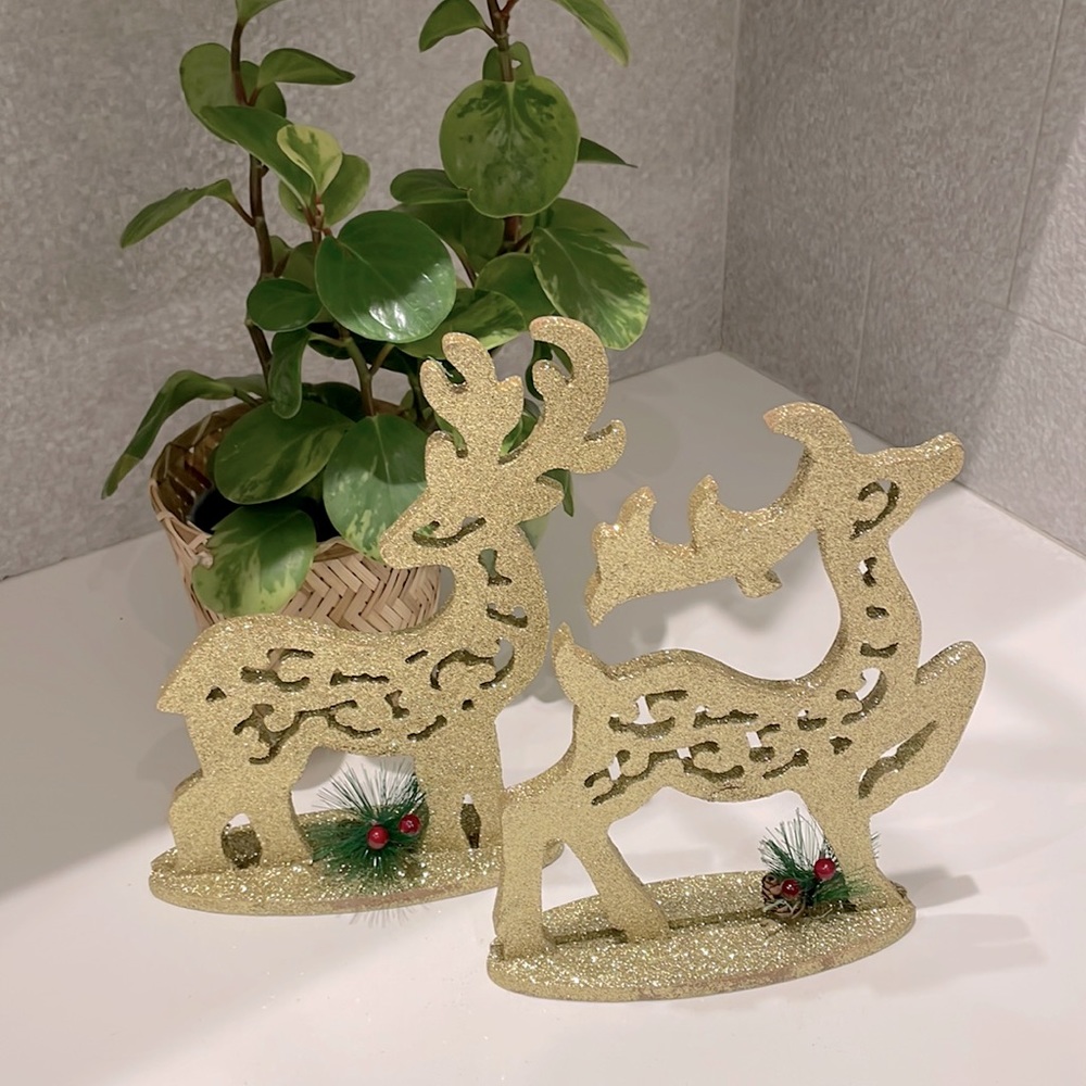 Christmas Decor. Golden reindeer.